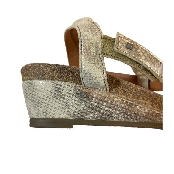 Taos Wanderer Size EU 41 US 10 - 10.5 Around the Ankle Wedge Sandal - Picture 5 of 8